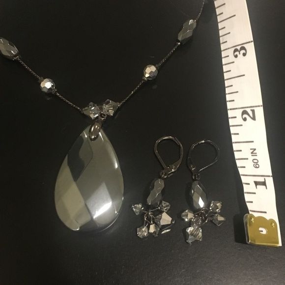 Hematite & Swarovski Crystal Earrings & Necklace - Picture 13 of 14